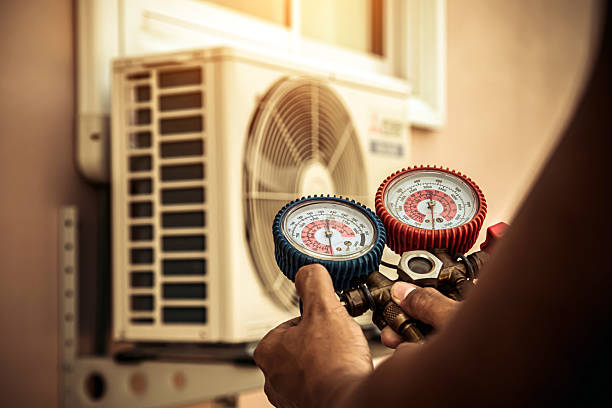 Professional Heat Pump Repair technician working in Lebanon, OH
